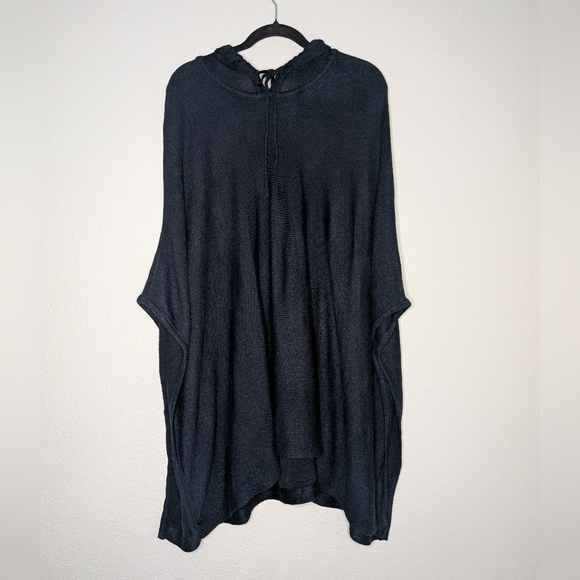 Brooks Brothers Sweaters - Brooks Brothers Womens Black Soft Comy Minimalist Hooded Poncho M